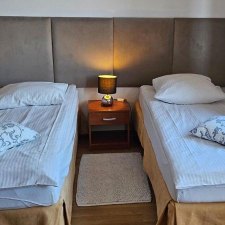 Letnia Willa Jacuzzi & Sauna Ujście-Darłowskie Kültér fotó