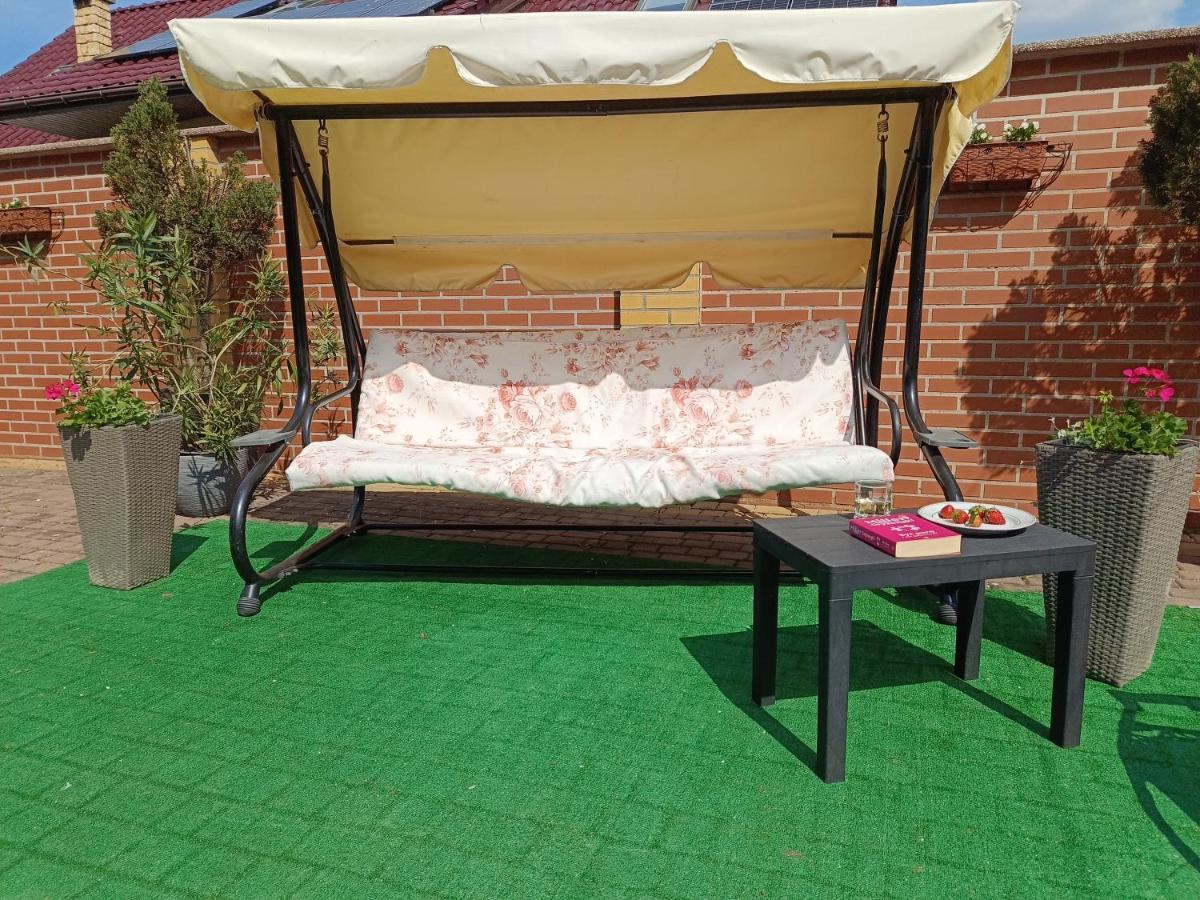 Letnia Willa Jacuzzi & Sauna Ujście-Darłowskie Kültér fotó